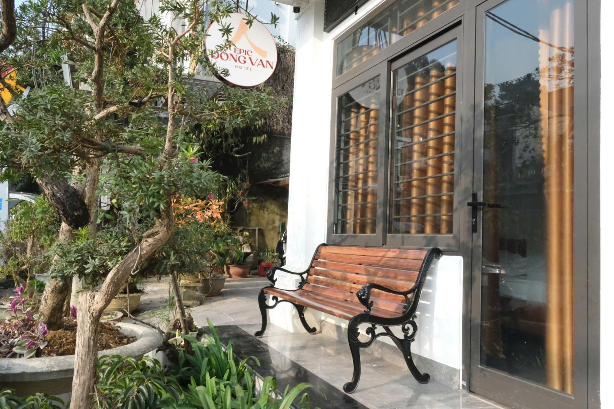 Epic Dong Van Hotel Exterior foto