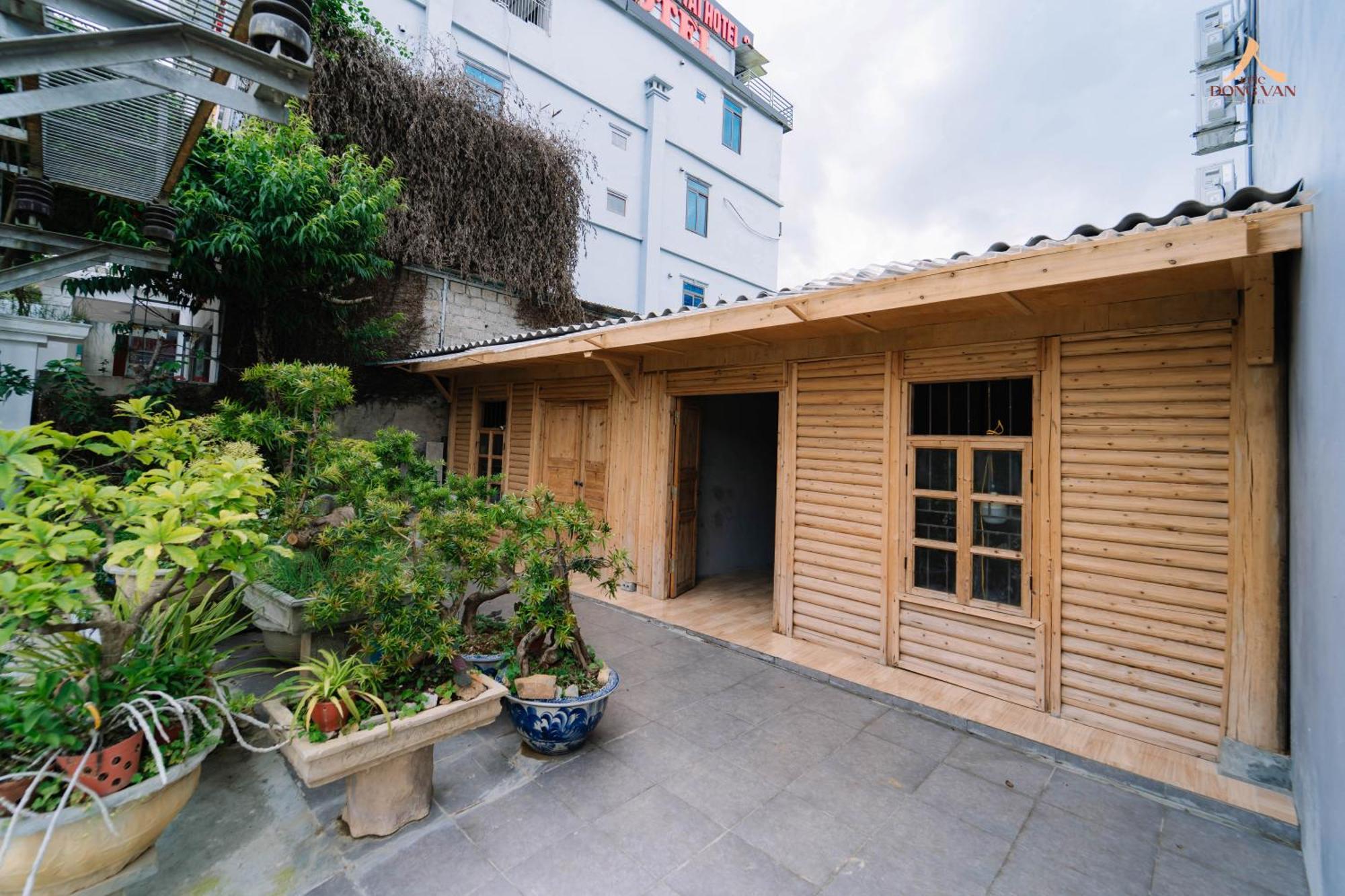 Epic Dong Van Hotel Exterior foto